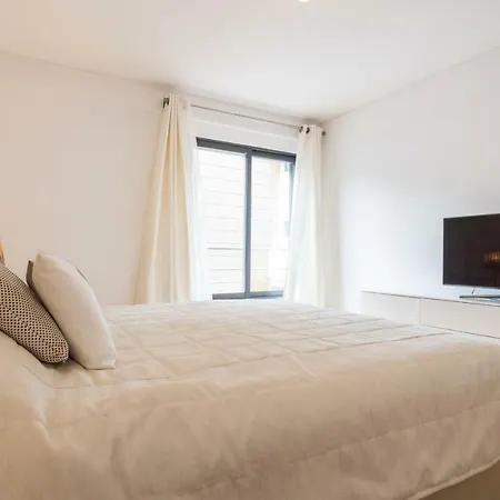 Feels Like Expo Spacious Flat With Terrace 公寓
